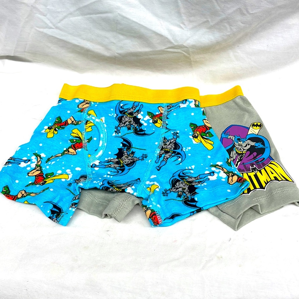 NEW!!! Batman & Batman and robin boxer 2pair of underwear boys sz 4